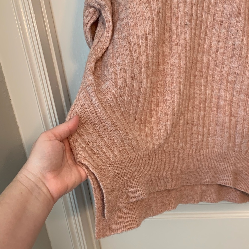 Abercrombie & Fitch Ribbed Sweater in Heather Pink - Picture 6 of 11